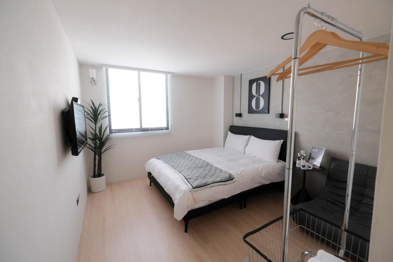 七七漫旅 Seven77 Apartamento Tainan Exterior foto