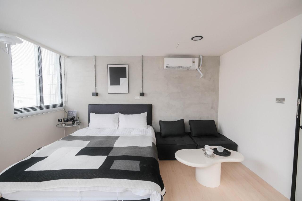 七七漫旅 Seven77 Apartamento Tainan Exterior foto